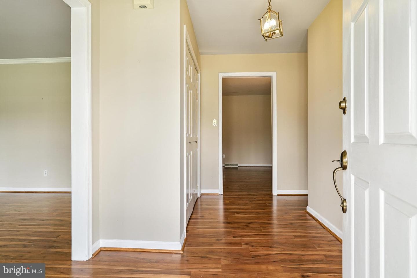 206 Newark Avenue photo 5