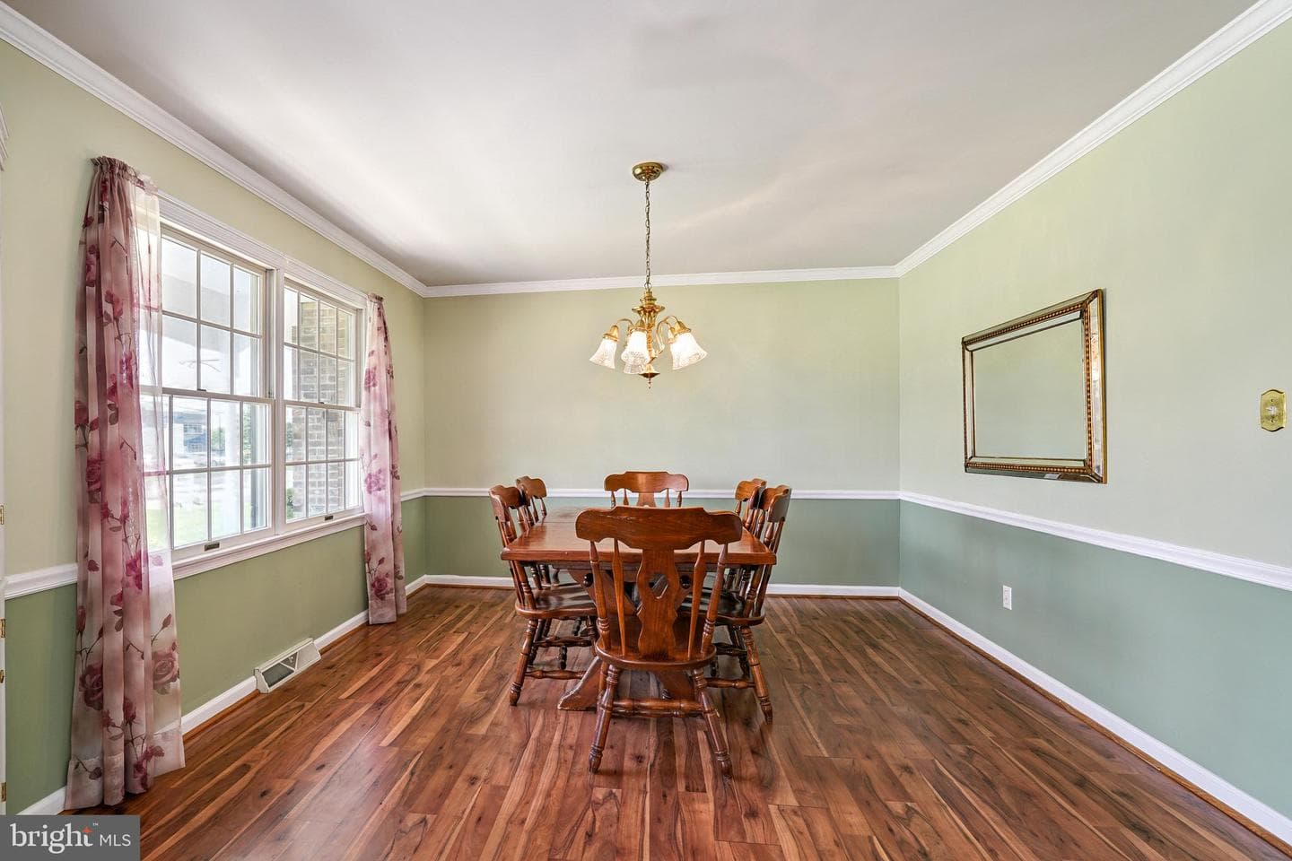 206 Newark Avenue photo 9