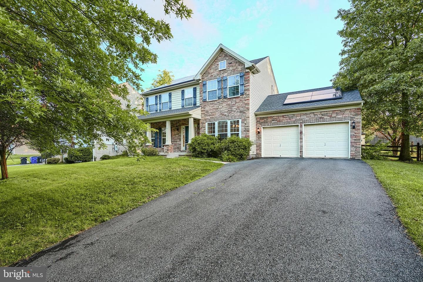 121 Flintstone Drive photo 1