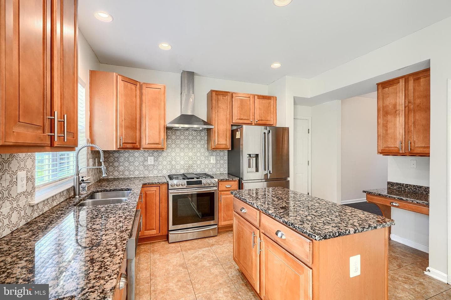 121 Flintstone Drive photo 20