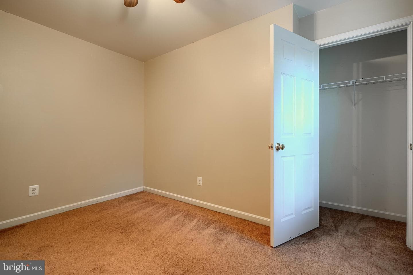 121 Flintstone Drive photo 32