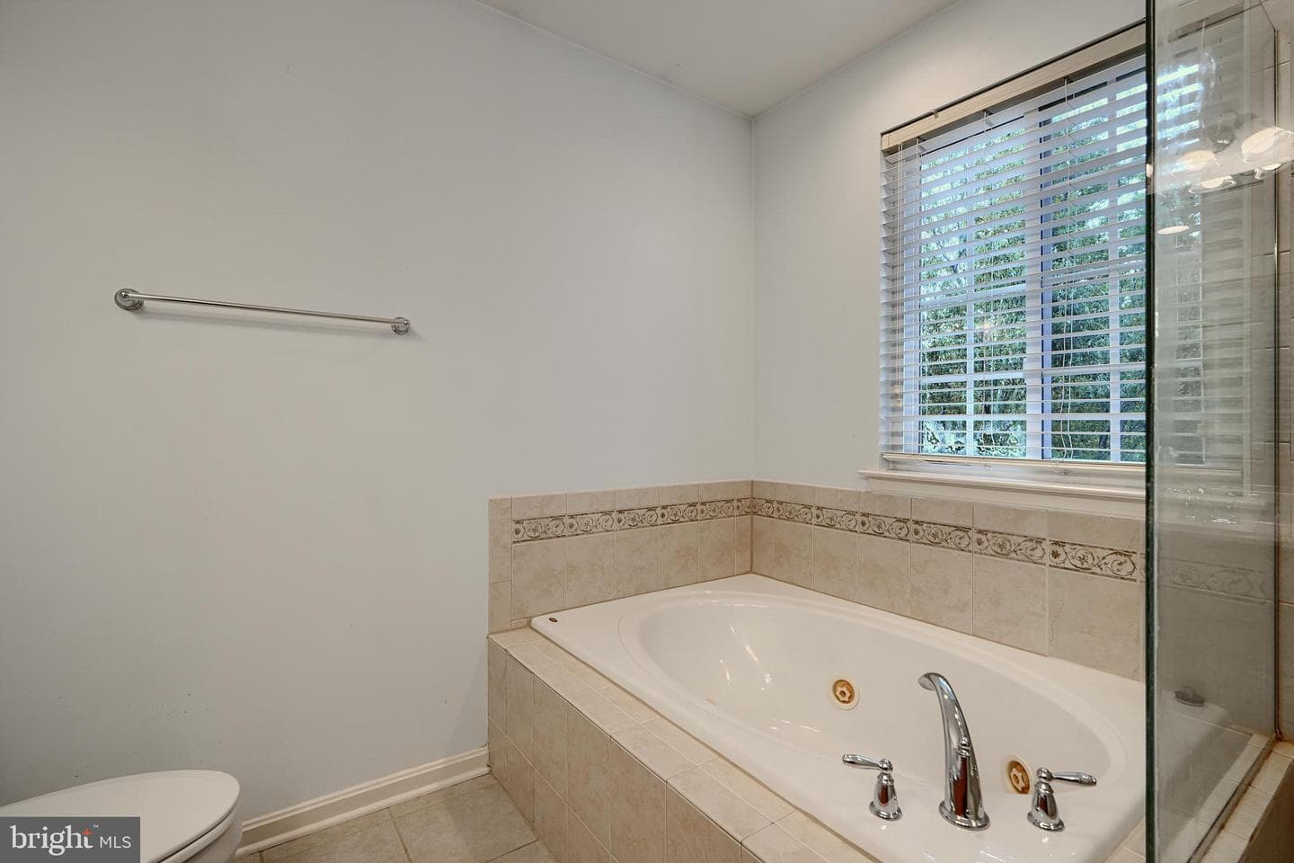 121 Flintstone Drive photo 47