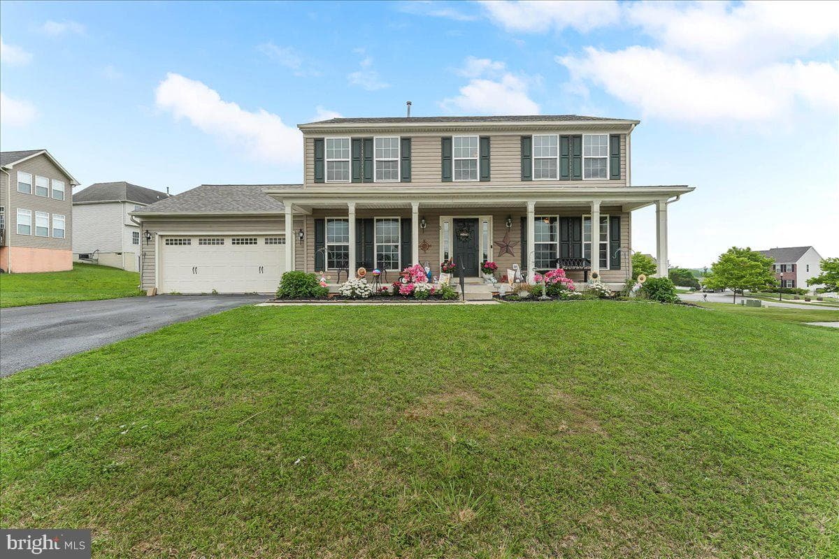 3 Goldspire Drive photo 1
