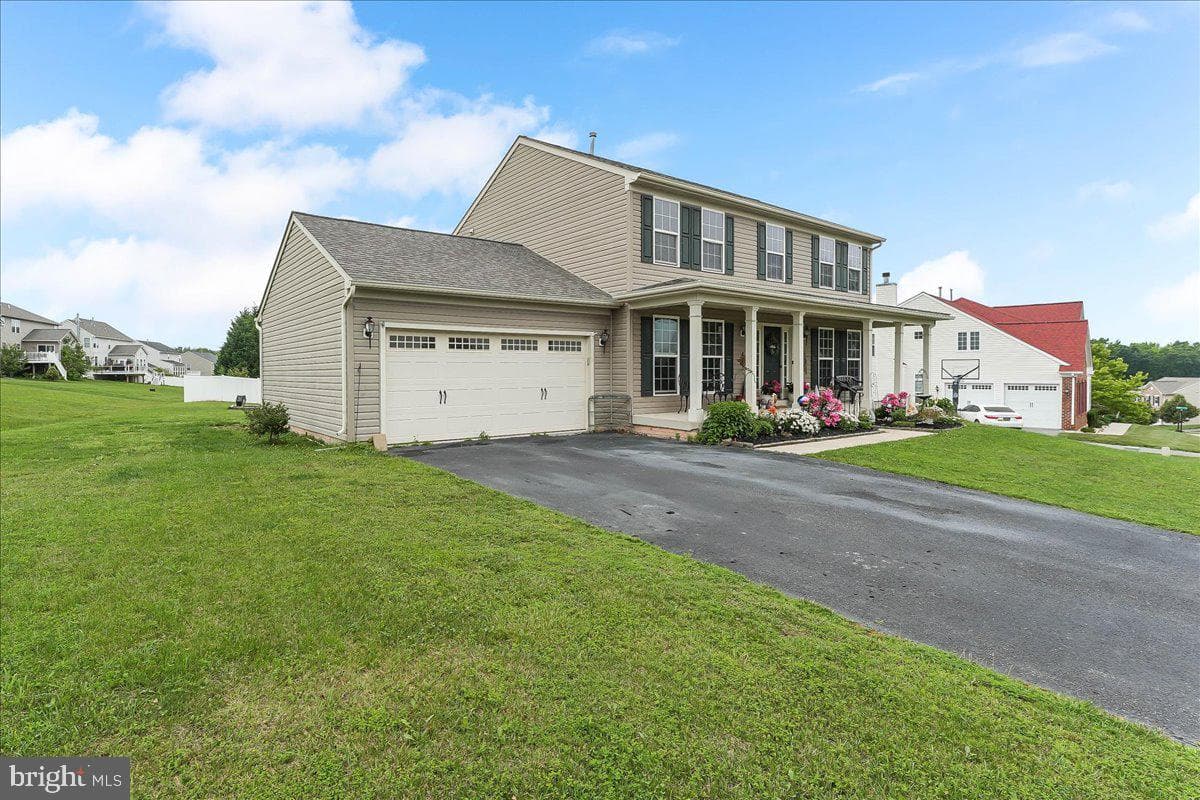 3 Goldspire Drive photo 2