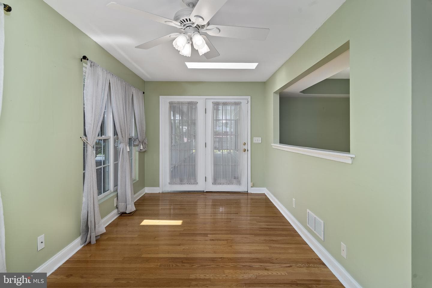317 George Street photo 20