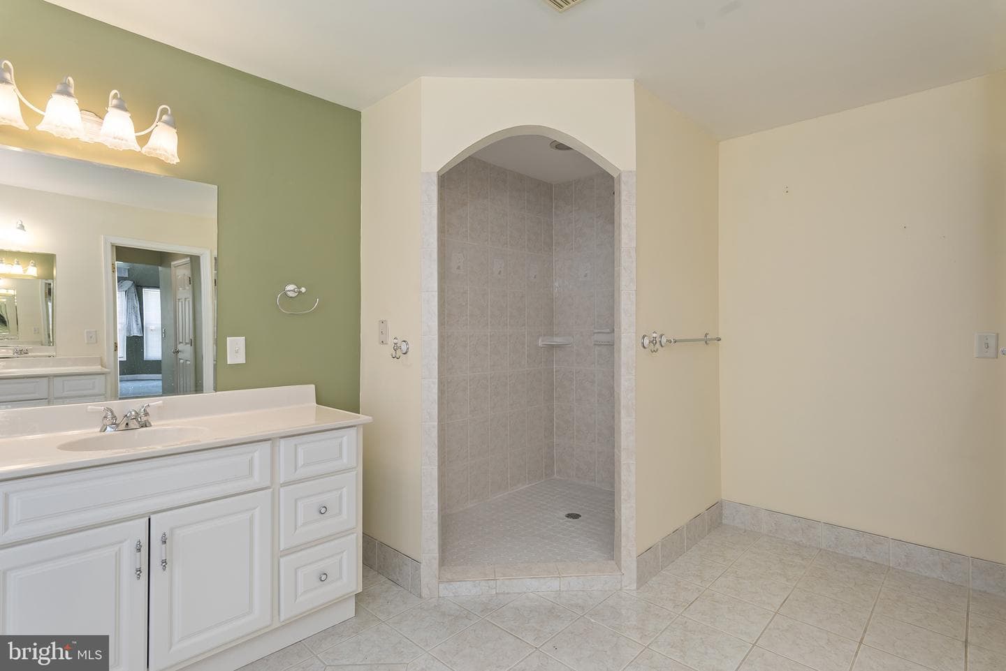 317 George Street photo 27