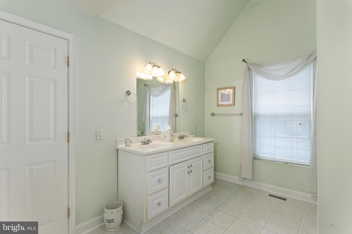 317 George Street photo 30