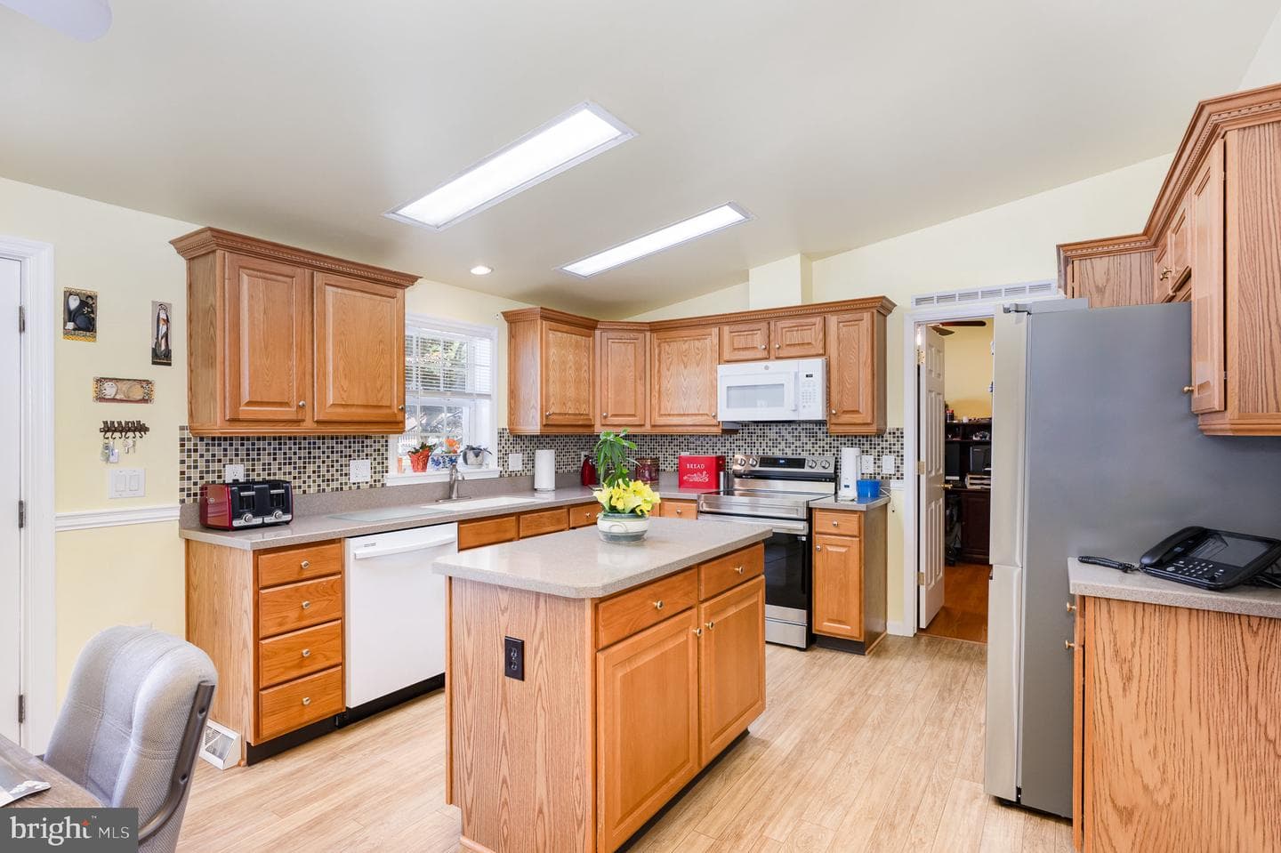 108 Curry Avenue photo 11