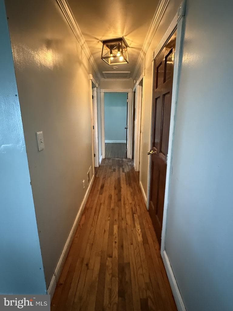 2398 Telegraph Road photo 23