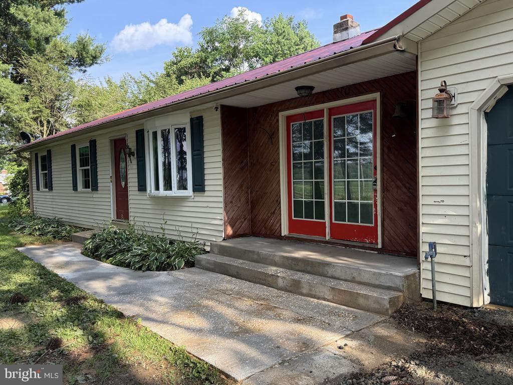2398 Telegraph Road photo 4