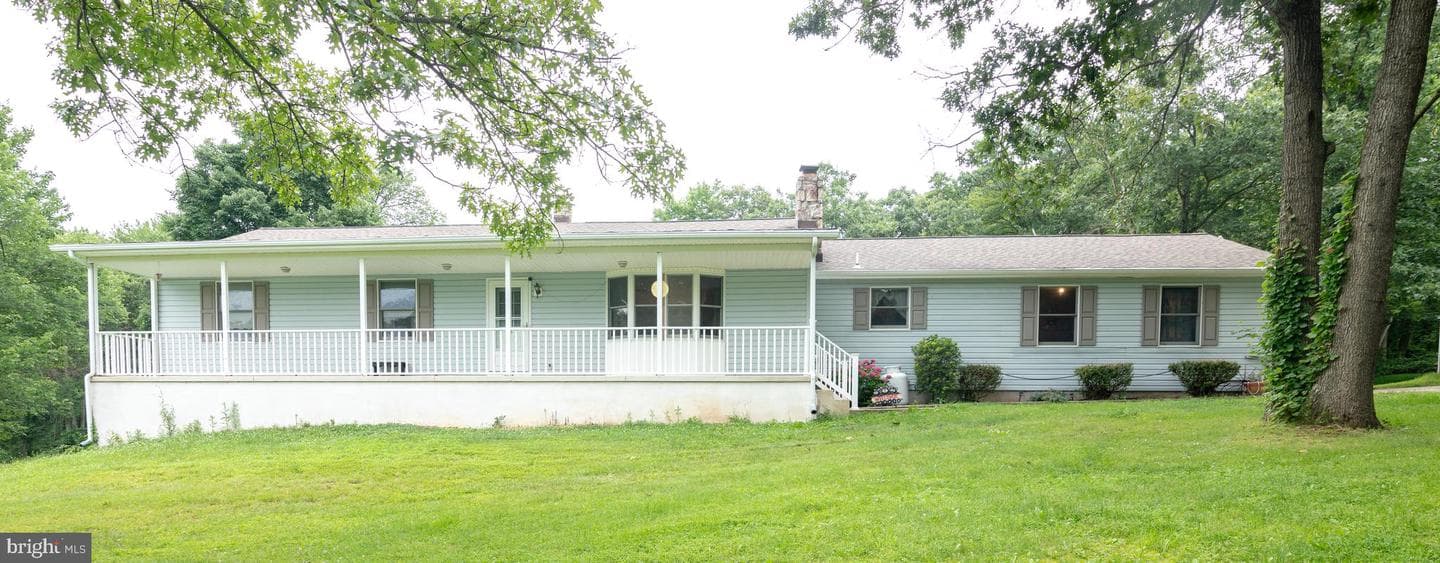 306 E Red Hill Road photo 1
