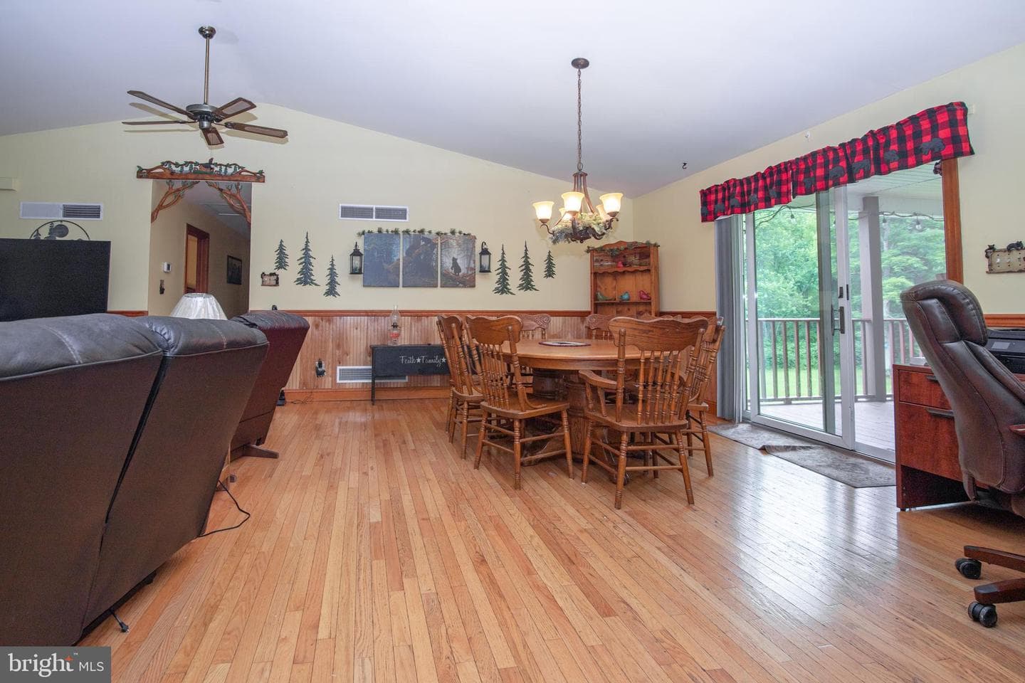 306 E Red Hill Road photo 15