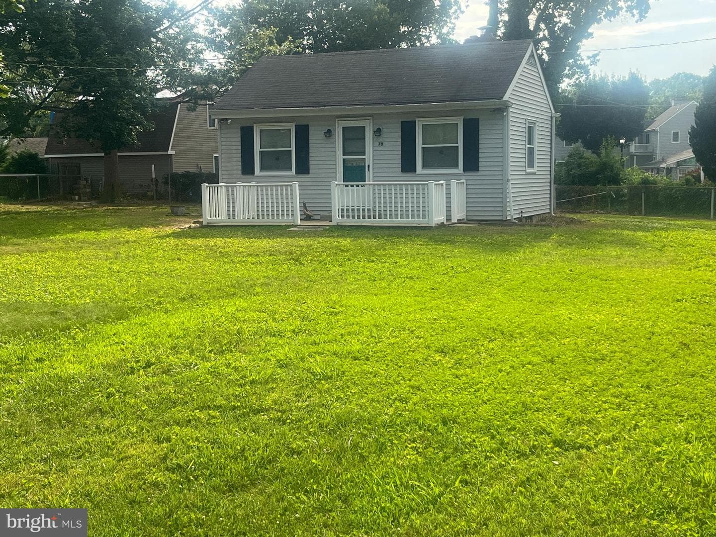 79 Riverview Avenue photo 2