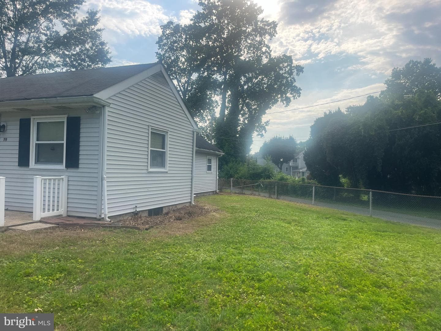 79 Riverview Avenue photo 6