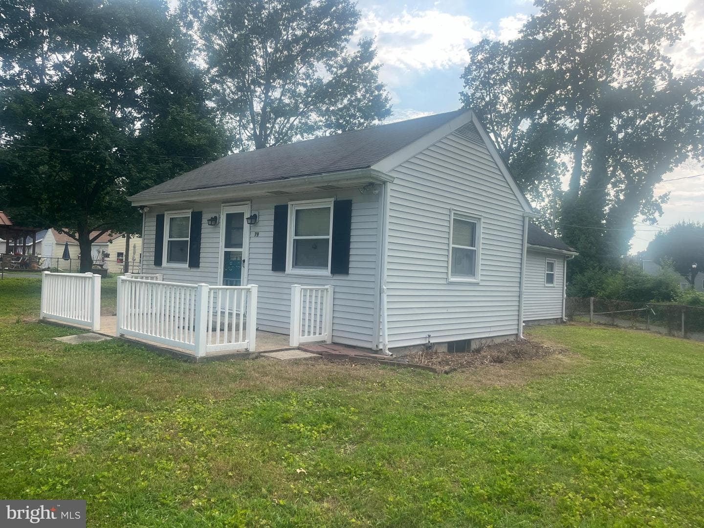 79 Riverview Avenue photo 7