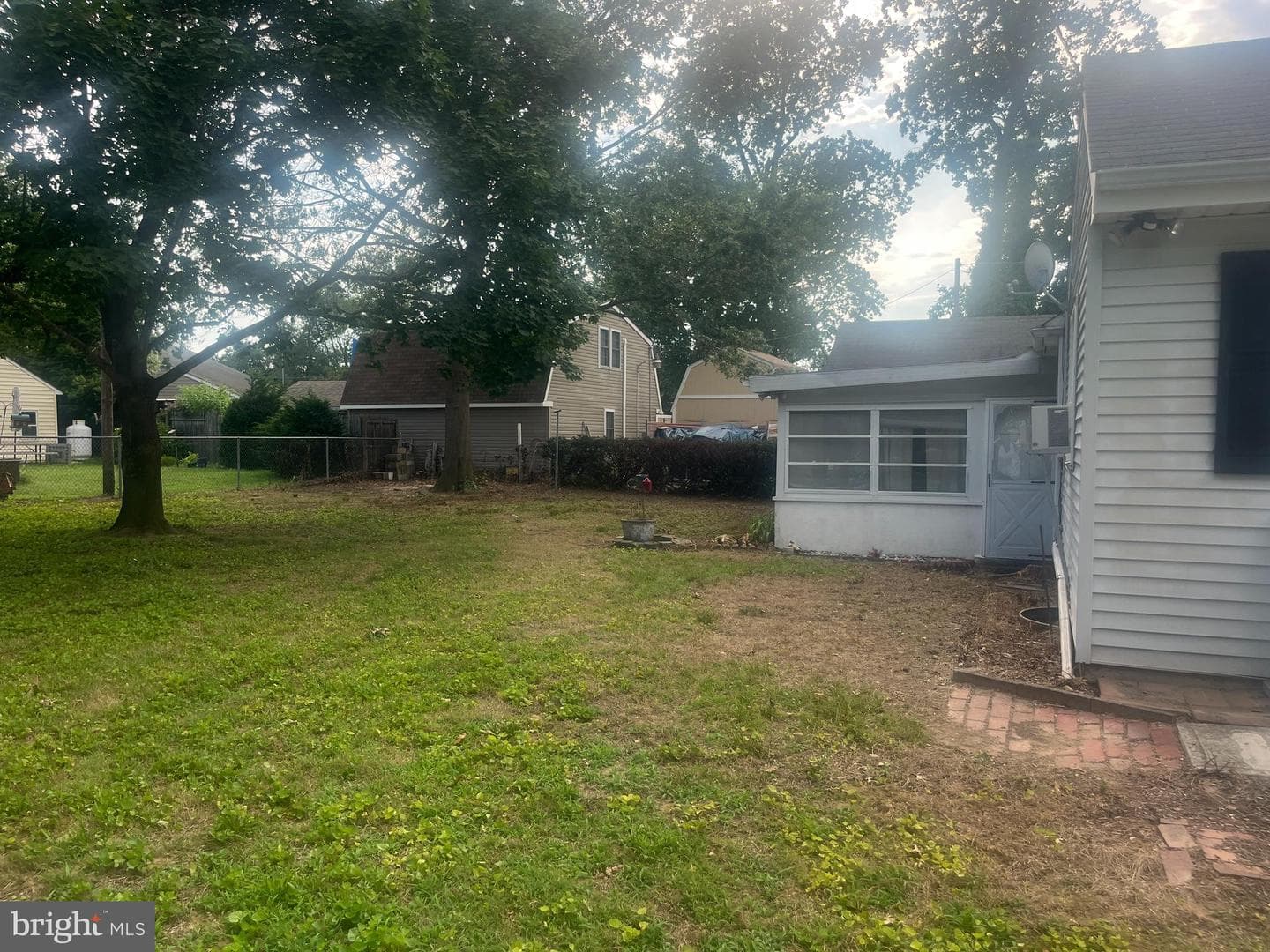 79 Riverview Avenue photo 8