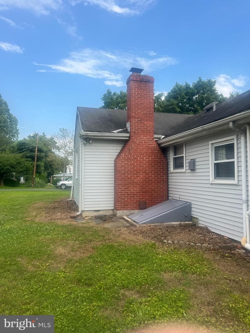 79 Riverview Avenue photo 9