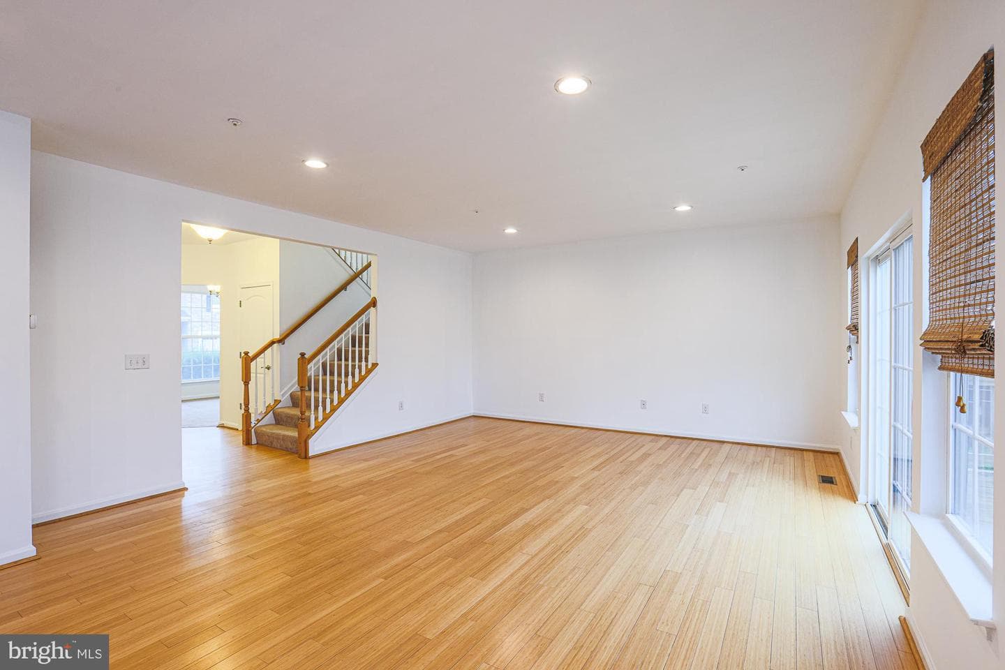 596 Claiborne Road photo 18