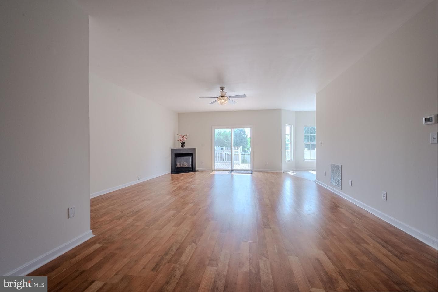 226 Ariel Avenue photo 10