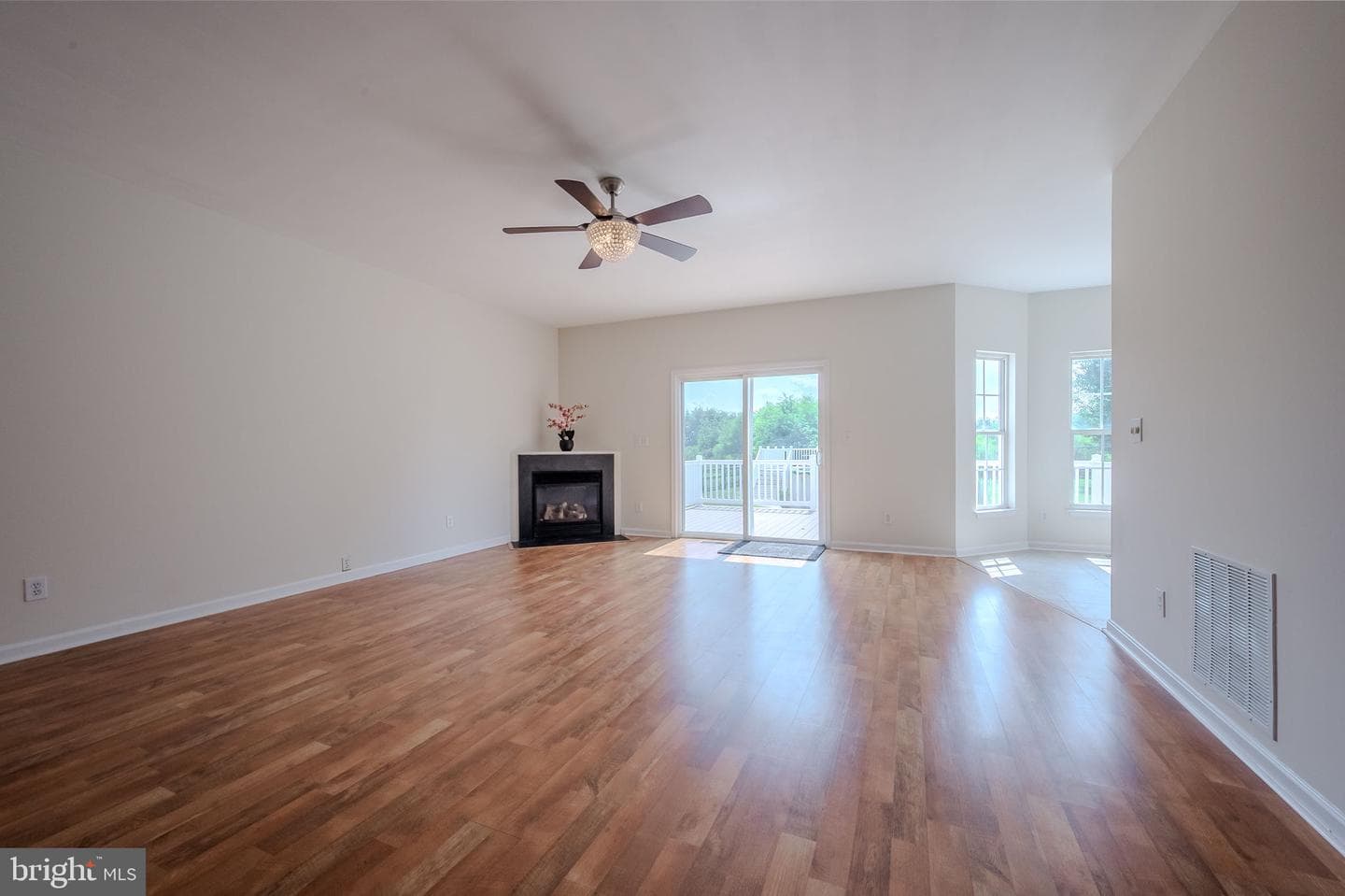 226 Ariel Avenue photo 11
