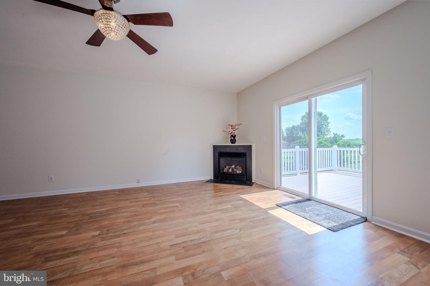 226 Ariel Avenue photo 13