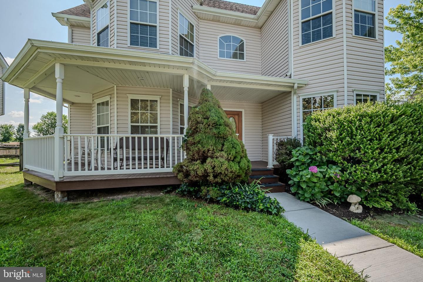 226 Ariel Avenue photo 4
