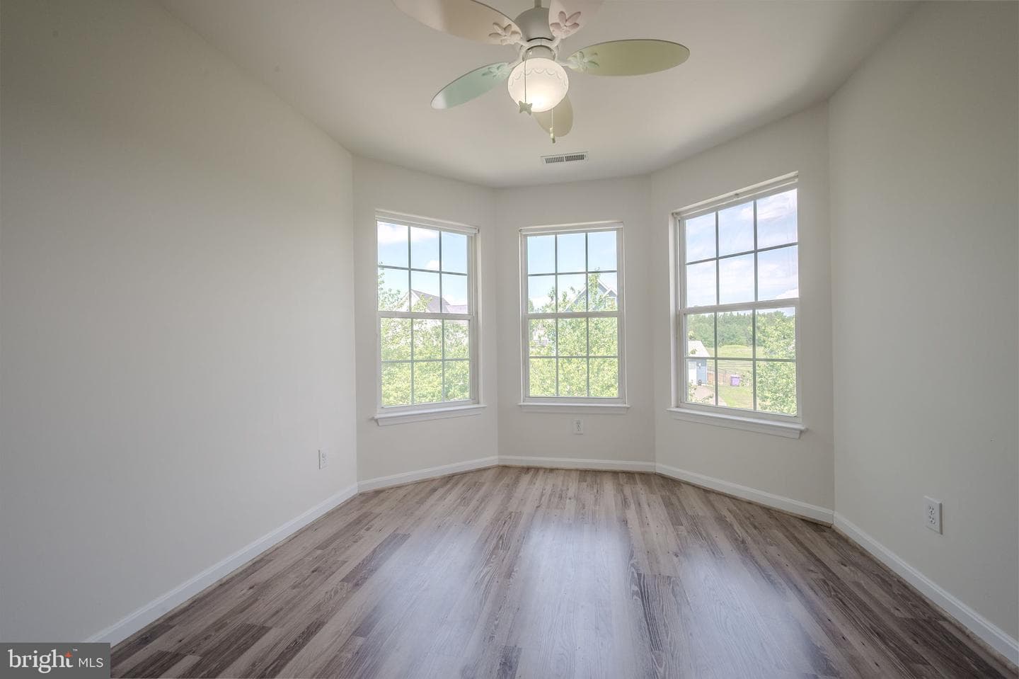 226 Ariel Avenue photo 42