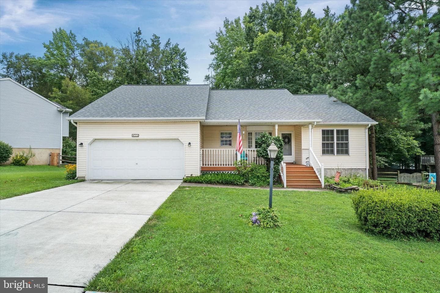 411 Melbourne Boulevard photo 2