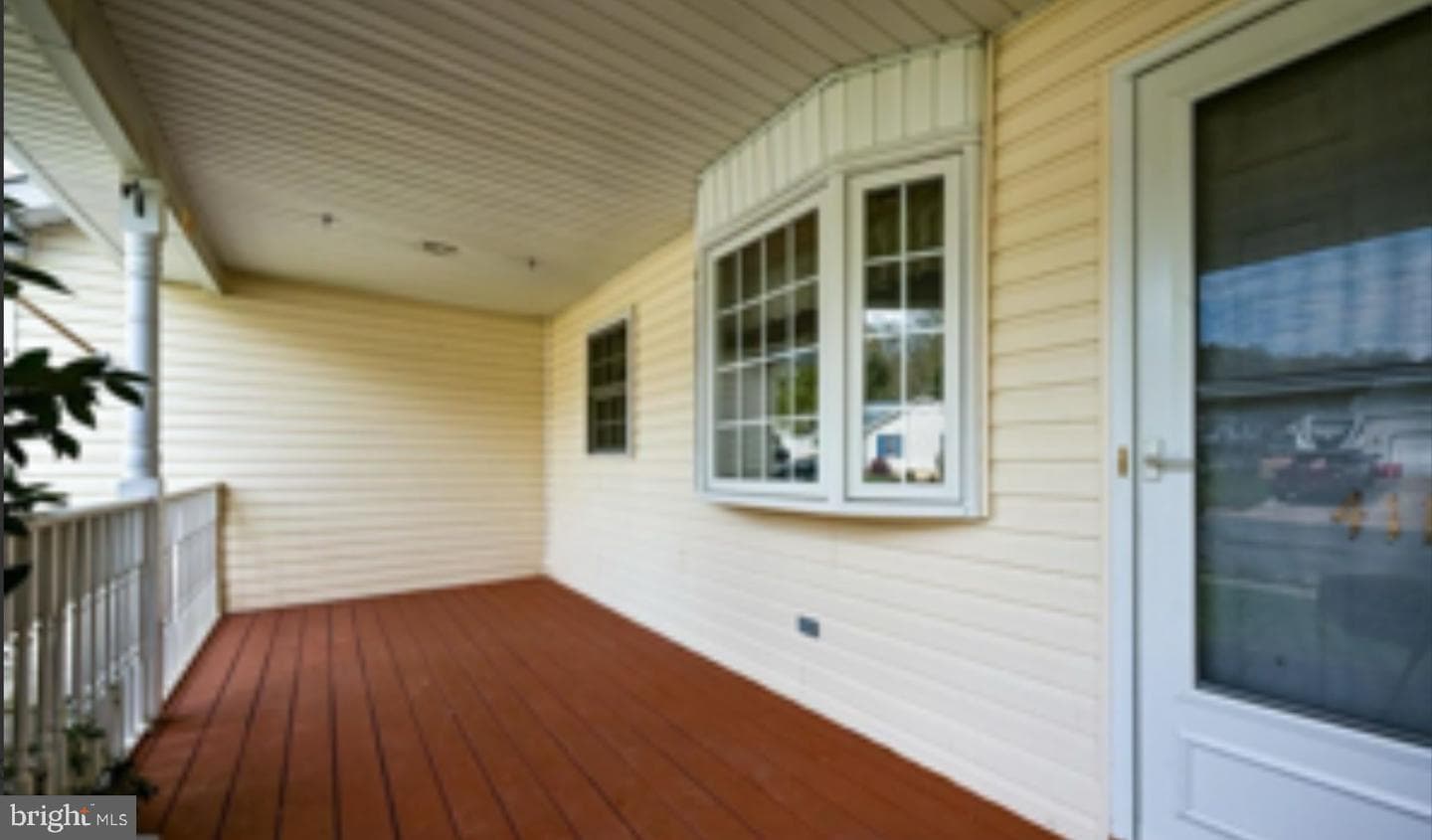 411 Melbourne Boulevard photo 3