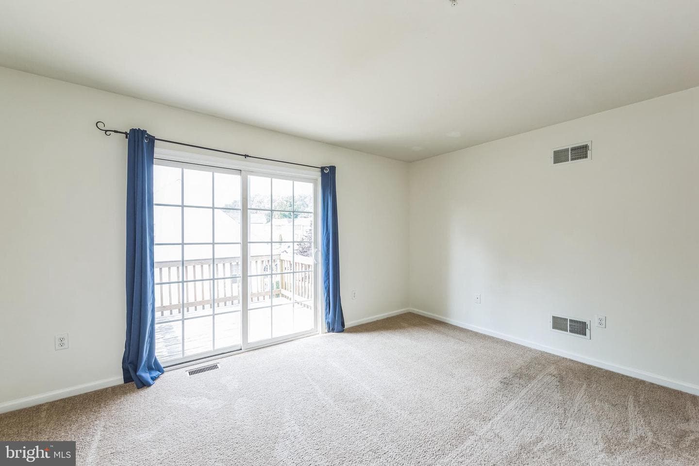 100 Vince Drive photo 14