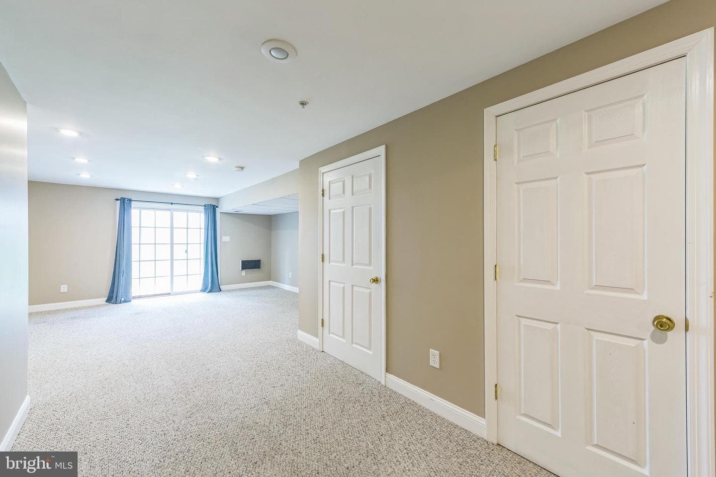 100 Vince Drive photo 15