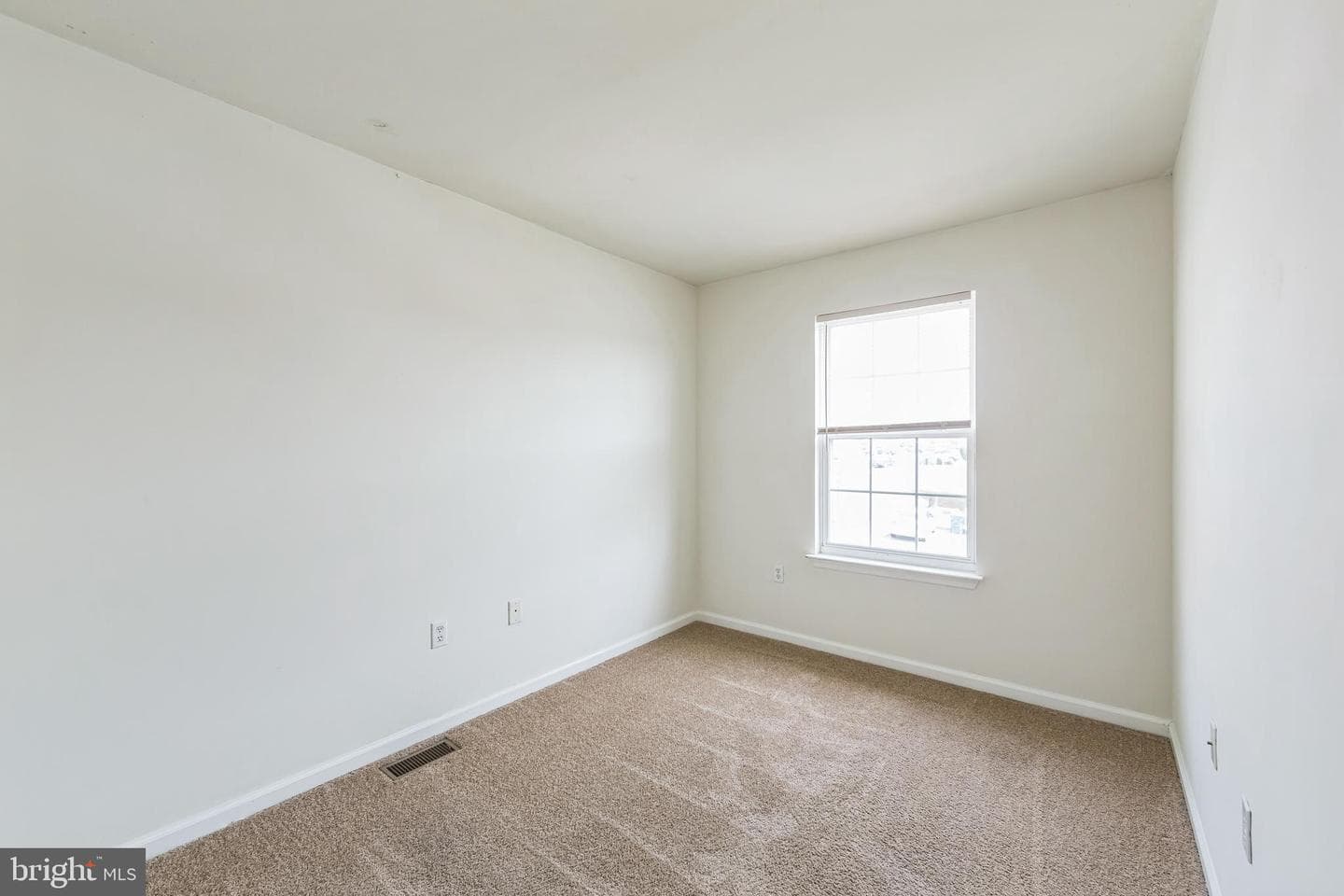 100 Vince Drive photo 20
