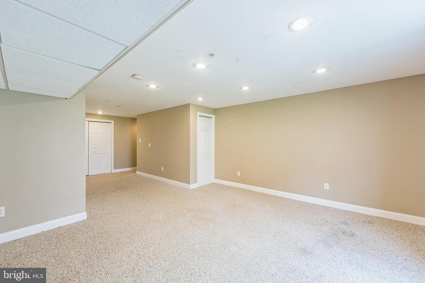 100 Vince Drive photo 24