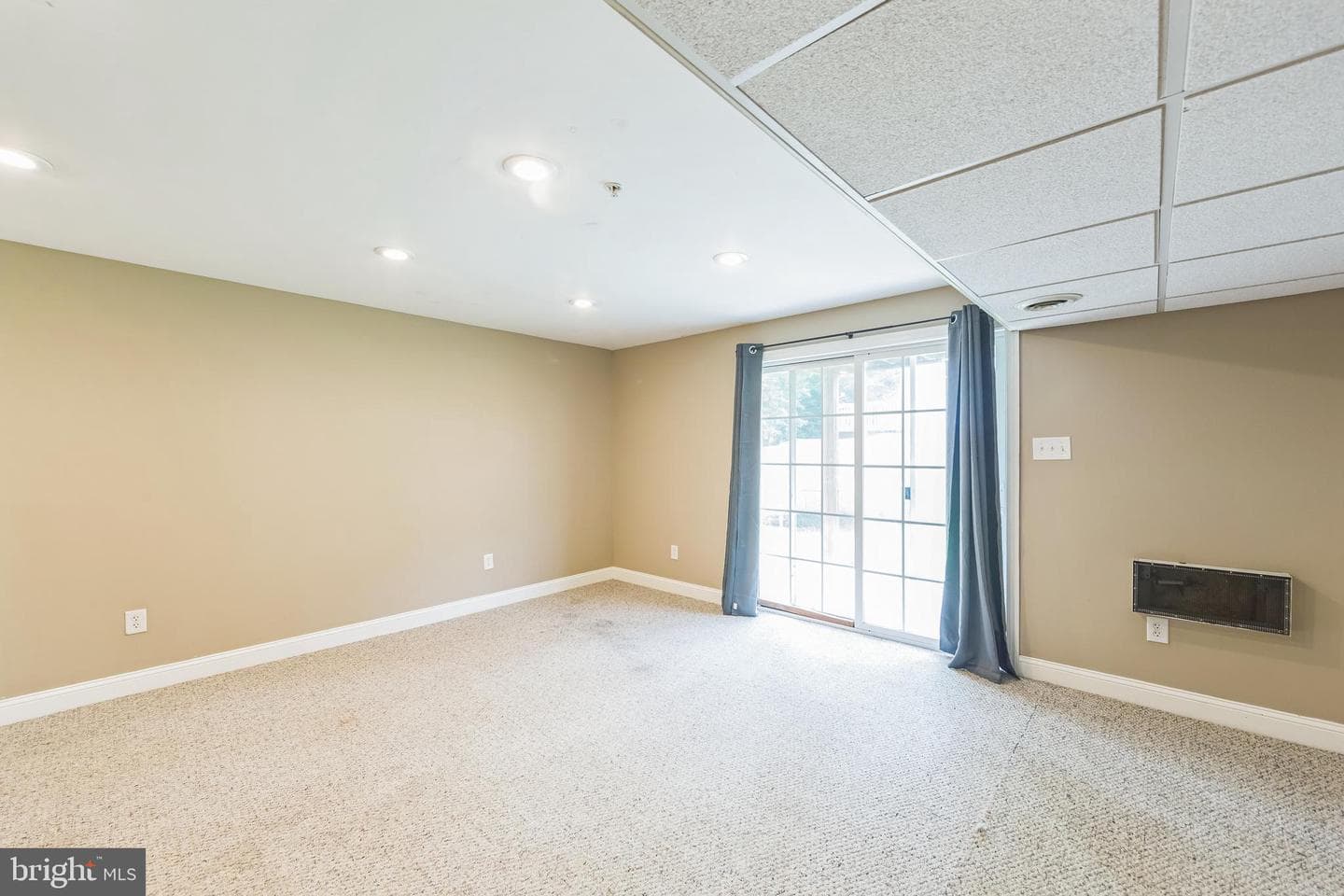 100 Vince Drive photo 25