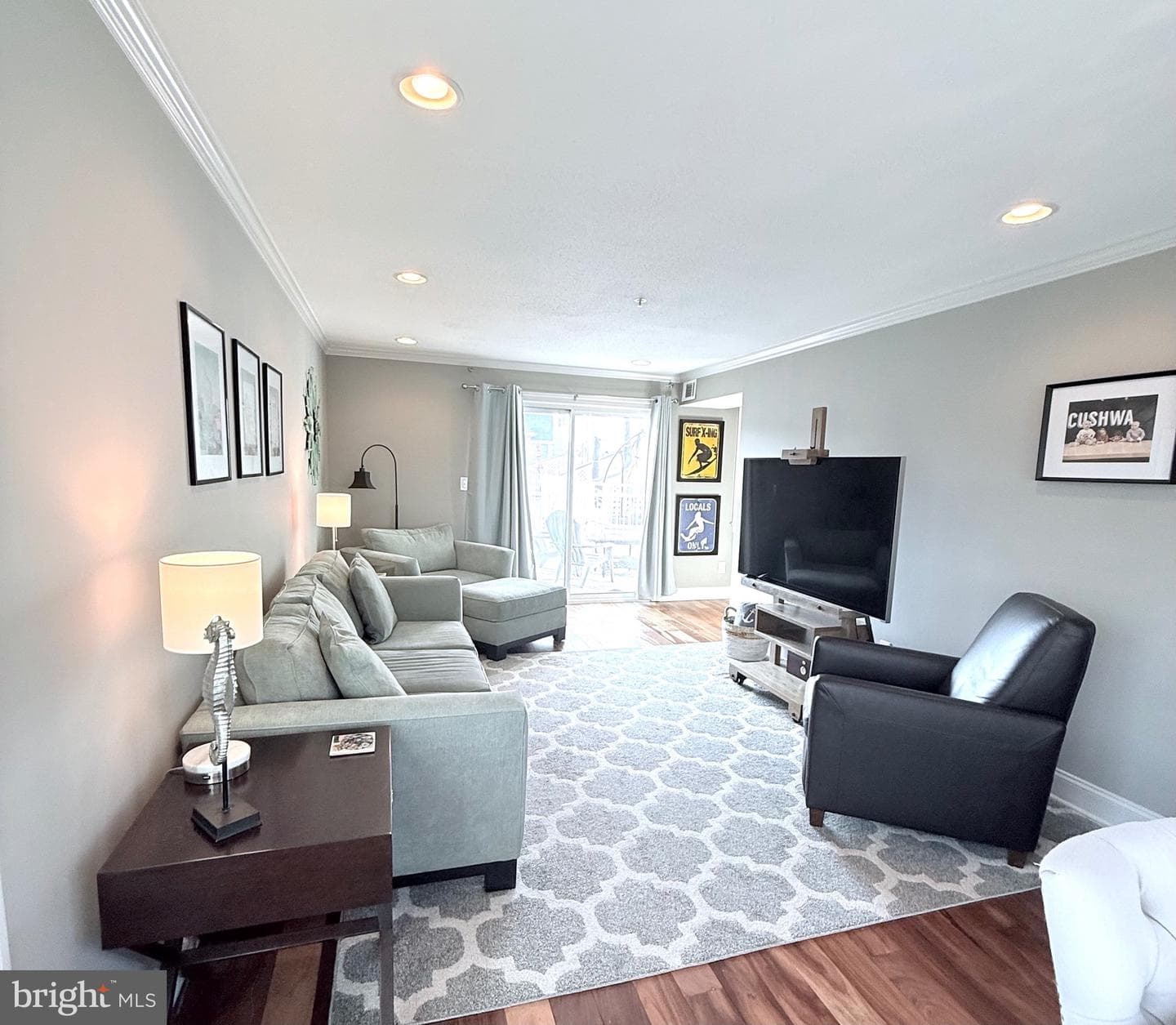 324 Rowland Drive photo 3