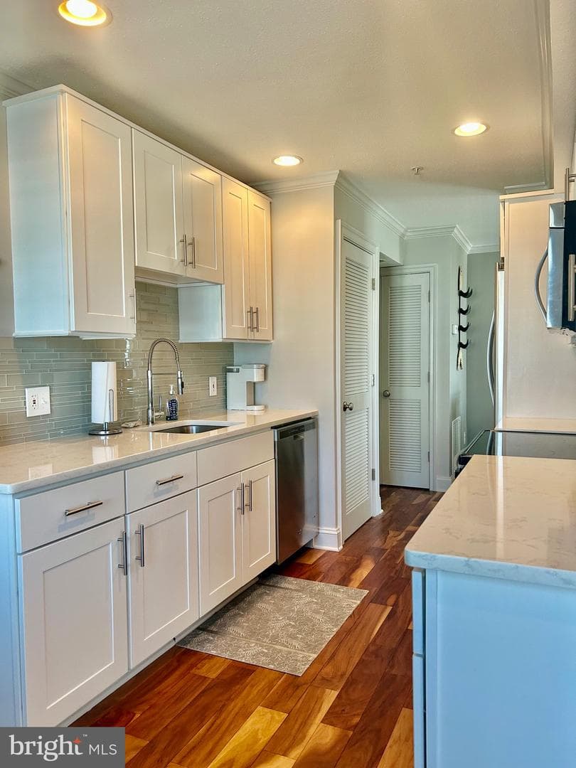 324 Rowland Drive photo 8