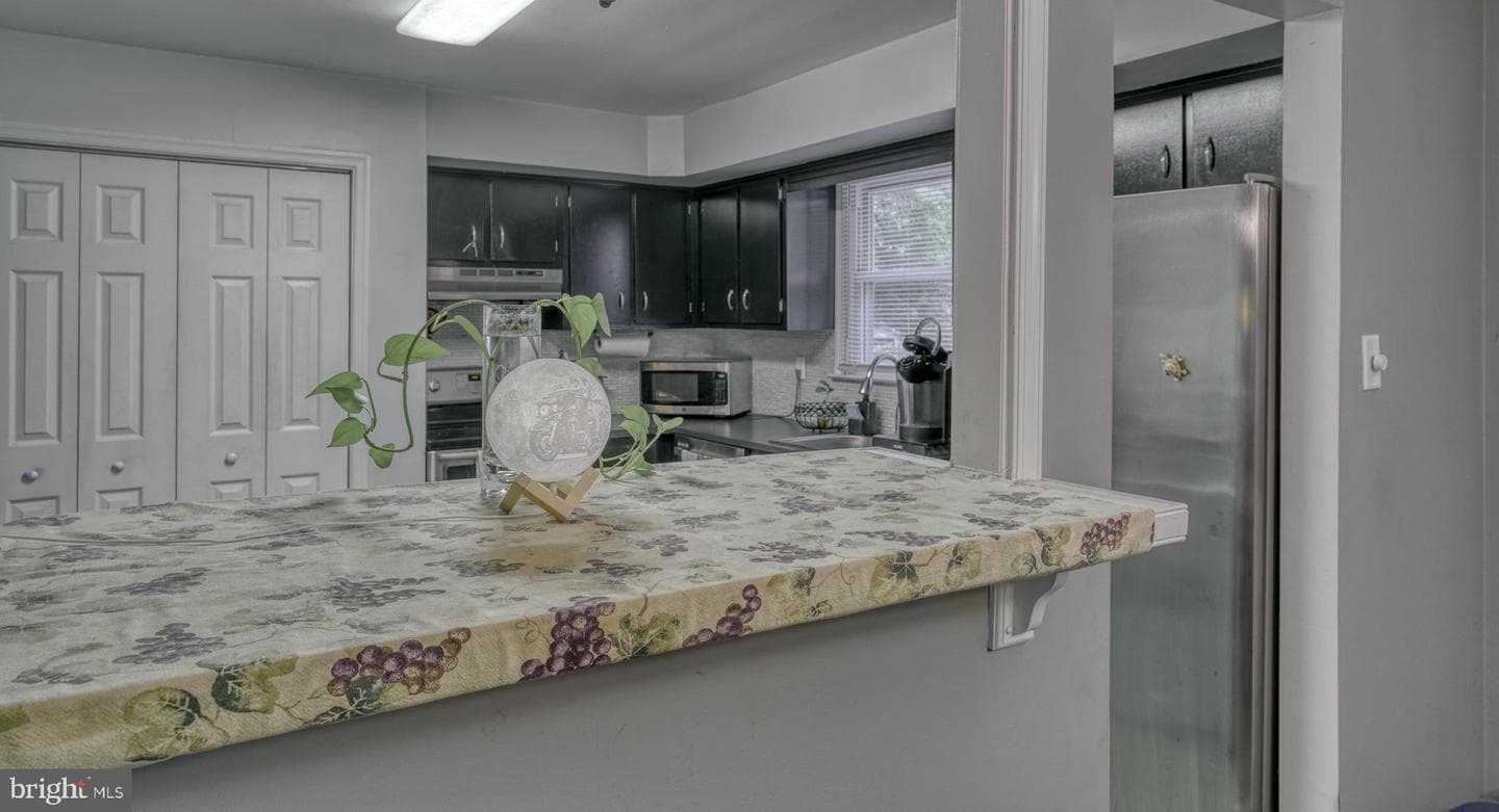 141 Kennedy Boulevard photo 15