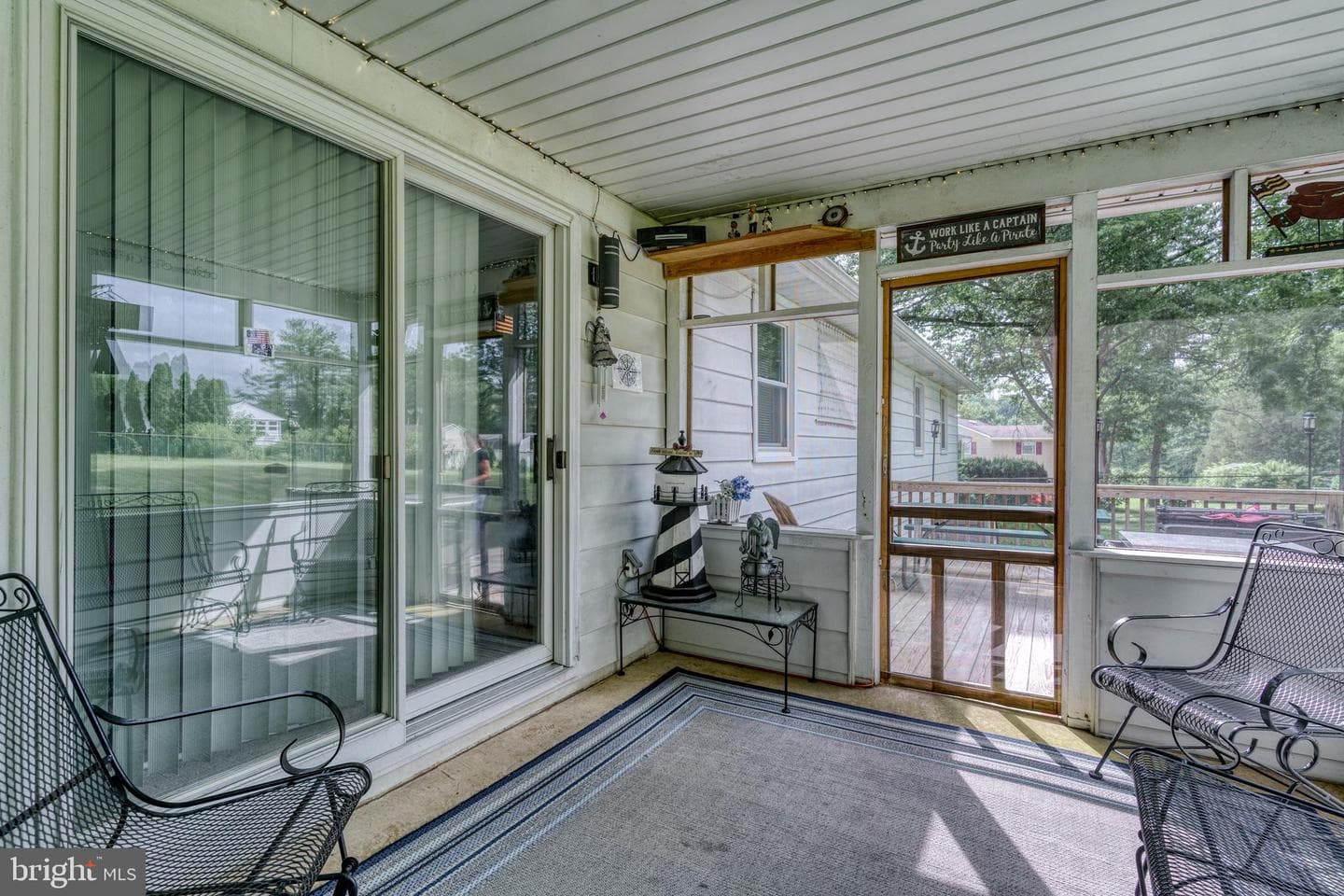 141 Kennedy Boulevard photo 24