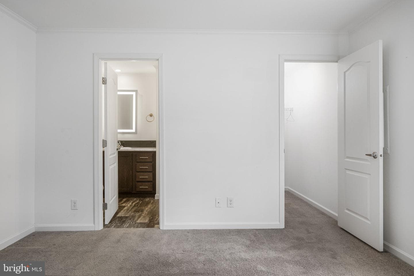 99 Curry Avenue photo 18