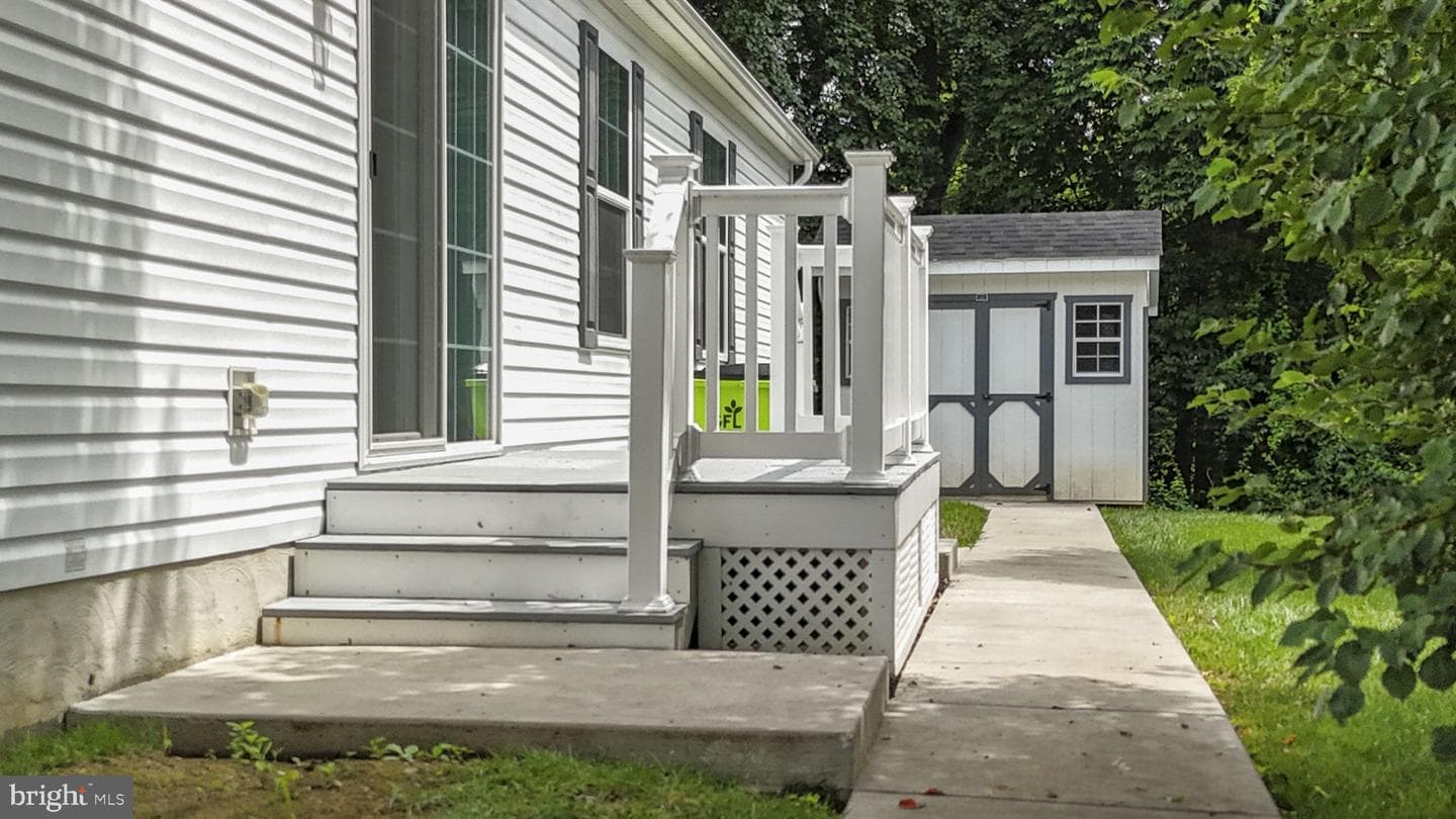 99 Curry Avenue photo 21