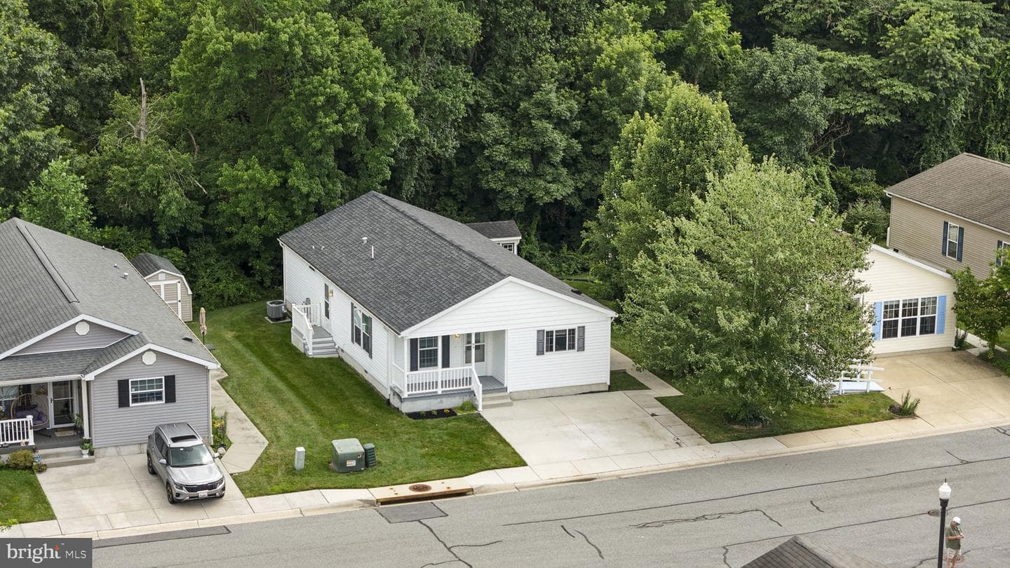 99 Curry Avenue photo 26