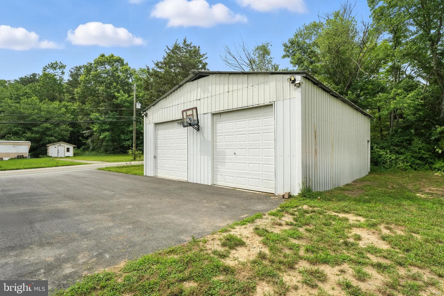 194 Hilltop Road photo 18