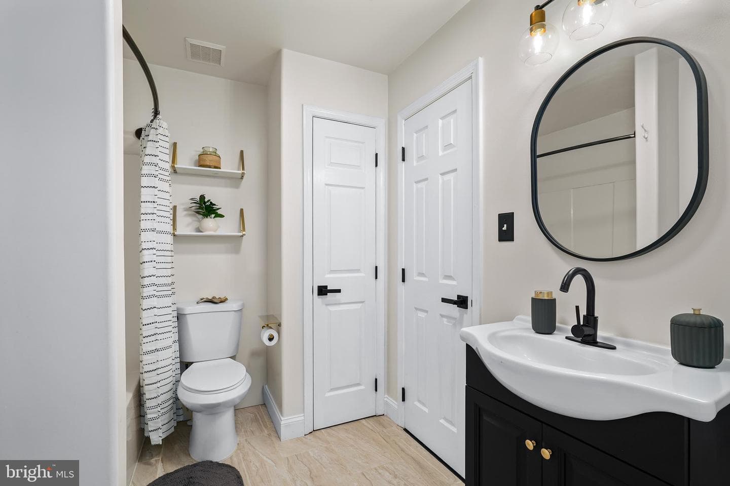 202 Vince Drive photo 16