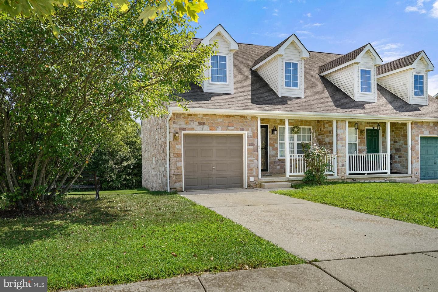 202 Vince Drive photo 2