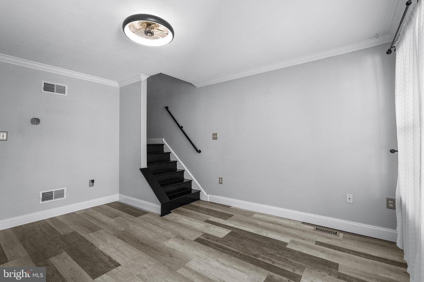 202 Vince Drive photo 5