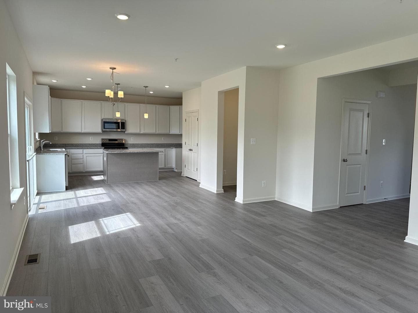 60 Chase Circle photo 17