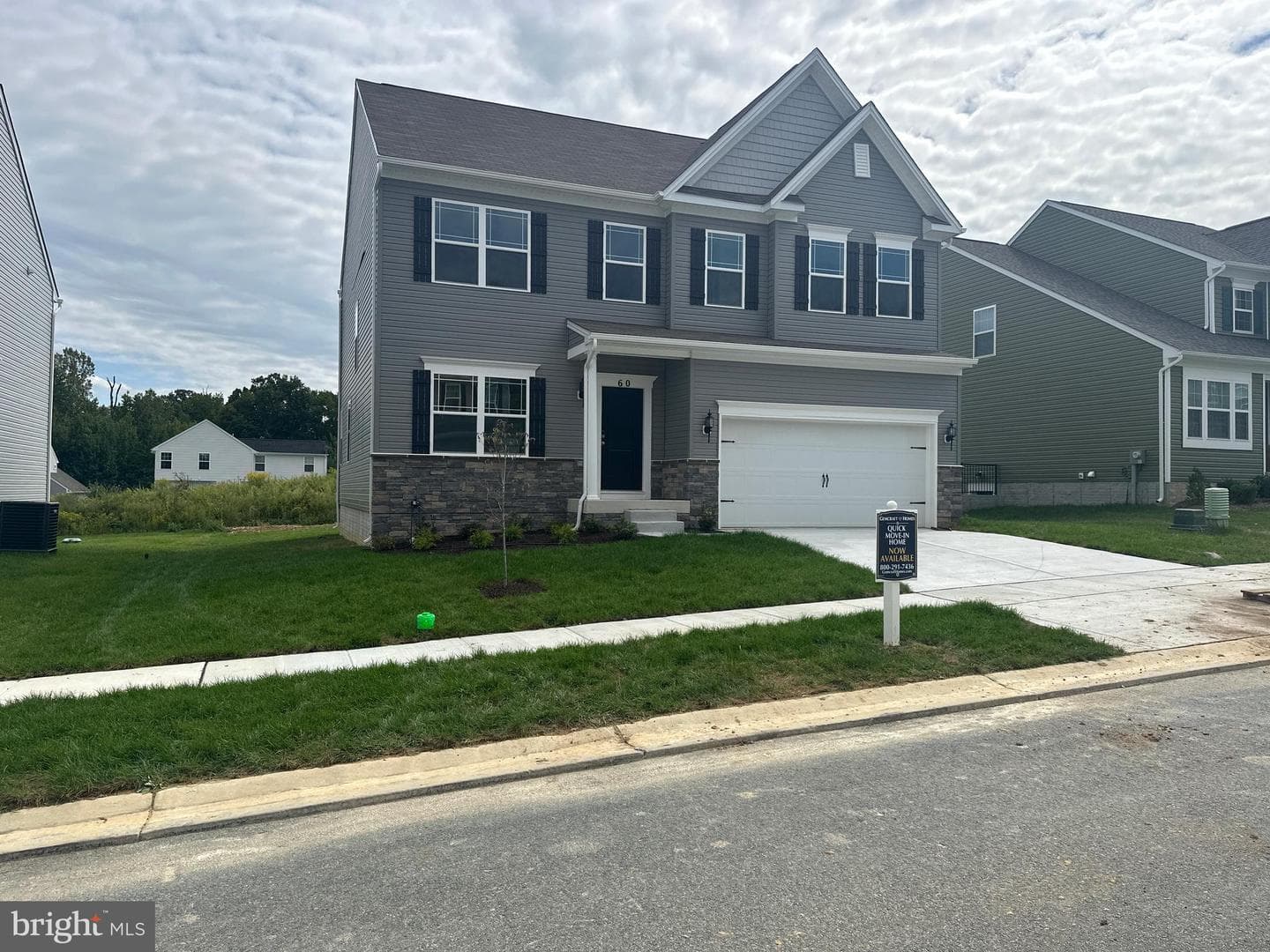 60 Chase Circle photo 2