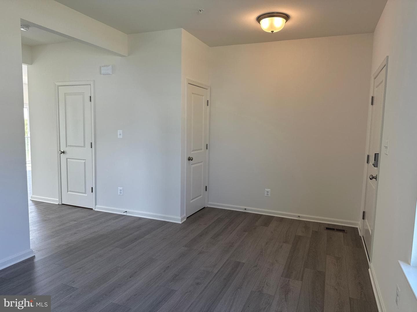 60 Chase Circle photo 6