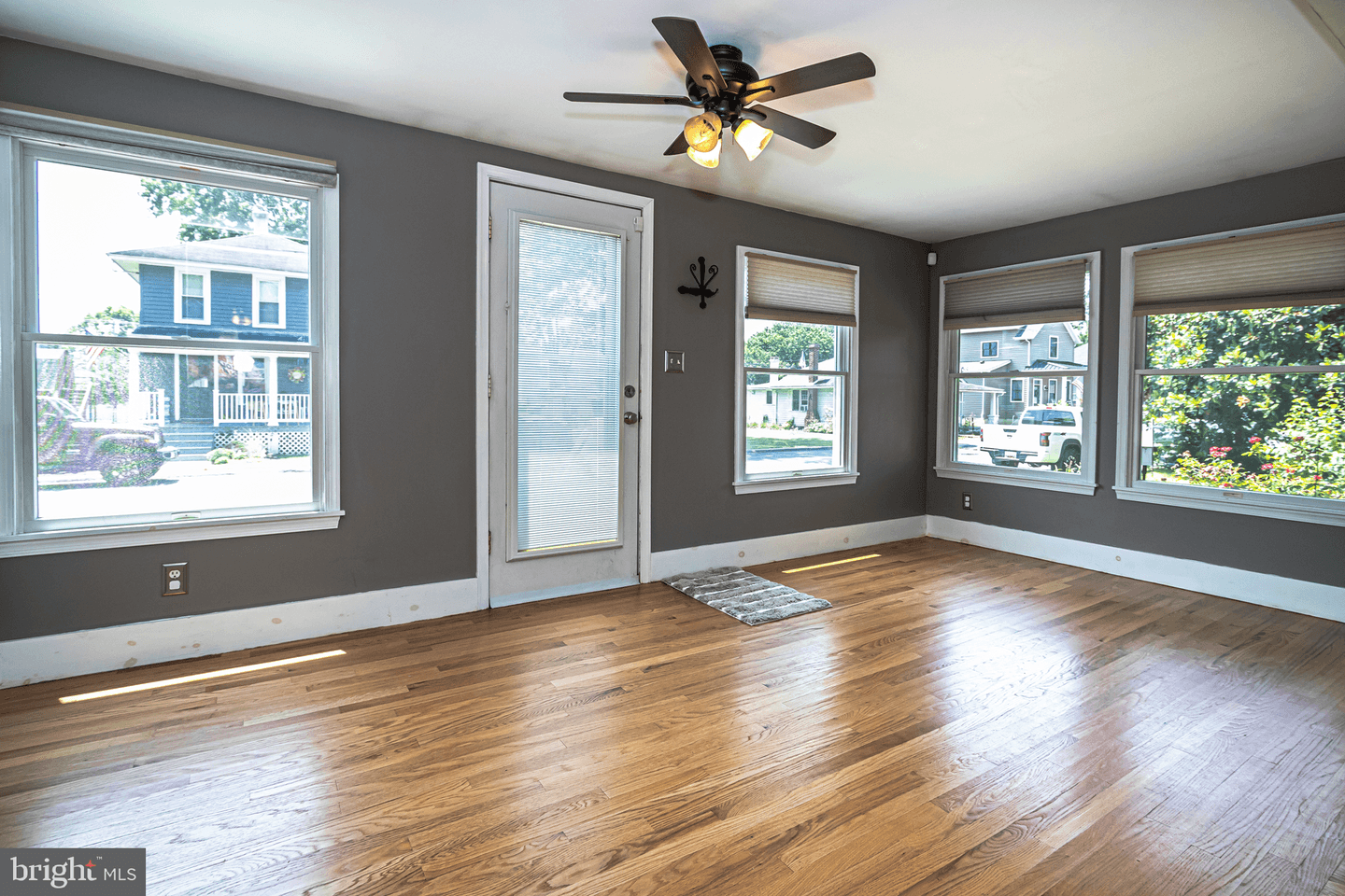 339 Cecil Street photo 5