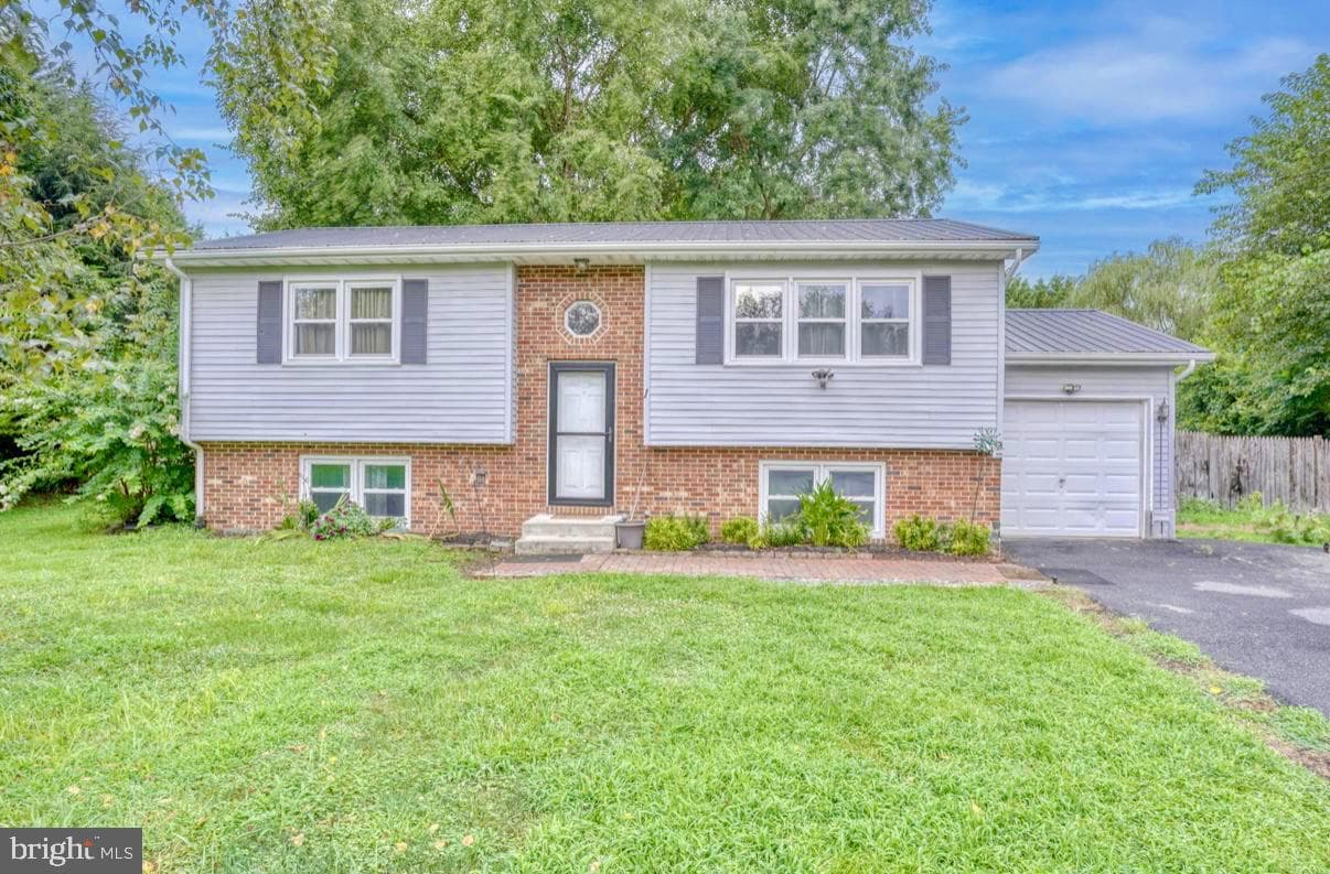 1 Augusta Drive photo 2